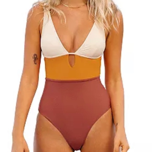 Cupshe Other - Cupshe women's one piece swimsuit orange color block Large